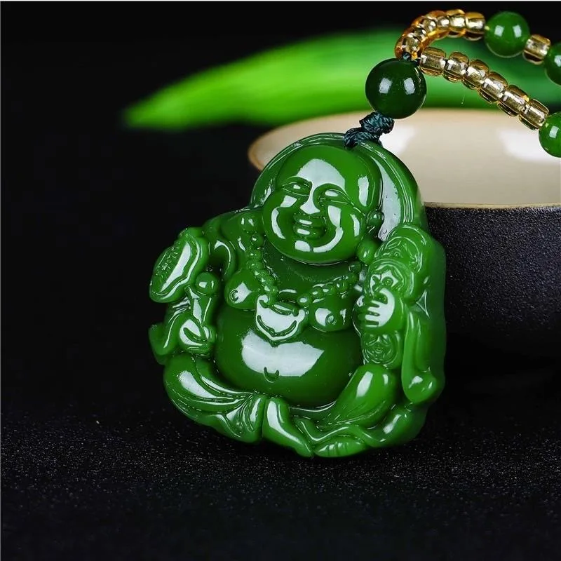 Chinesische Grüne Jade Maitrey – Necklaces Bewertung und Preis